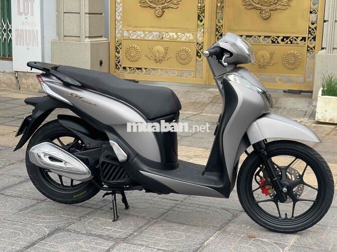 Honda SH Mode 2017 Bạc xám mờ