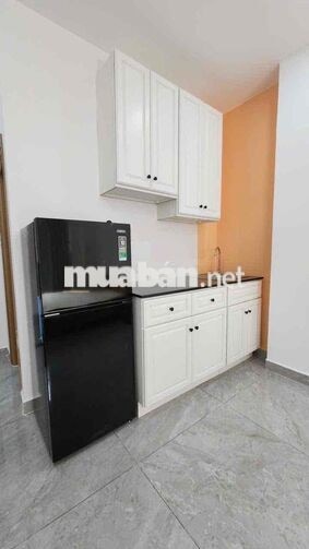 Cho thuê căn hộ Vạn Phúc City full nội thất, có ban công 6,8 triệu