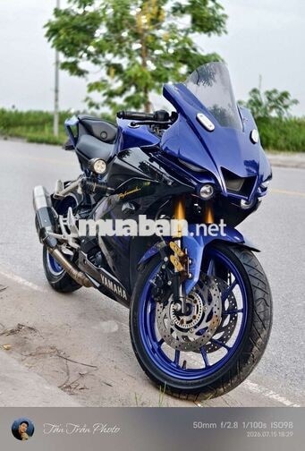 Yamaha R15 V3 Xanh đen