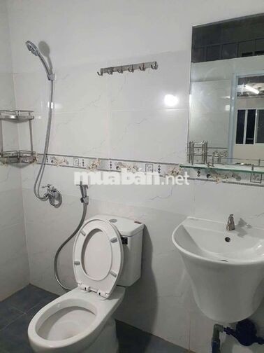 Cho thuê phòng cao cấp ngay Cầu Nguyễn Văn Cừ
