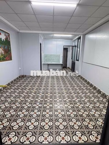 PHÒNG BAN CÔNG - SIÊU RỘNG - CỬA SỔ THOÁNG MÁT