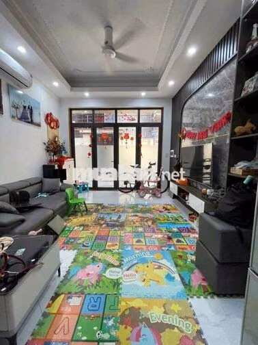 GIÁP NHỊ, HOÀNG MAI - 5 TẦNG 3 NGỦ - FULL NỘI THẤT - GẦN PHỐ