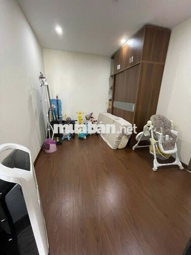 Cho thuê căn hộ 2PN,1WC tại GOLDORA PLAZA  giá chỉ 10.5tr