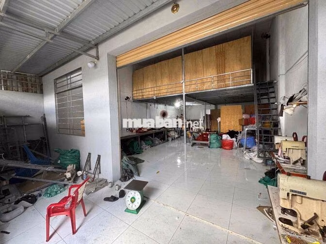 Cho thuê nhà xưởng 8x20 12tr bà điểm - Đường lớn - Gác lửng rộng