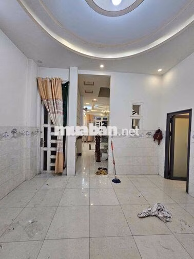 Nhà mới sạch sẽ an ninh 3 phòng ngủ 110m2
