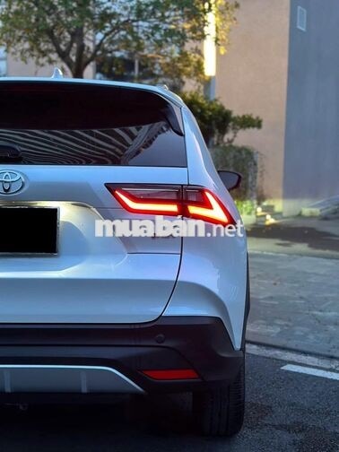 Toyota Yaris Cross model 2024 HEV Xăng điện