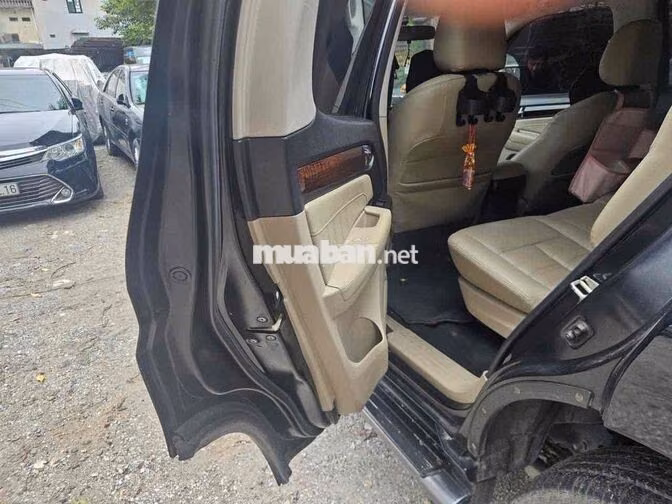 Isuzu Mu-X Limited, Dầu, Đen, 2 cầu, số tự động