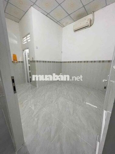 Nhà mới 2 phòng 2 máy lạnh KDC Long Thịnh