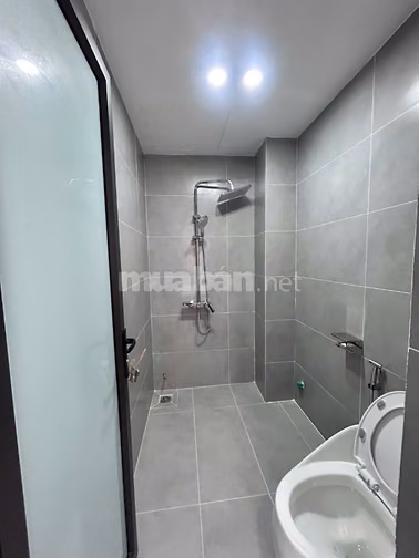 Cho thuê nhà mới 55m² – 6 tầng thang máy – Khâm Thiên