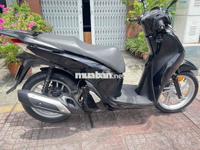 Honda SH 150 hỗ trợ góp cửa hàng