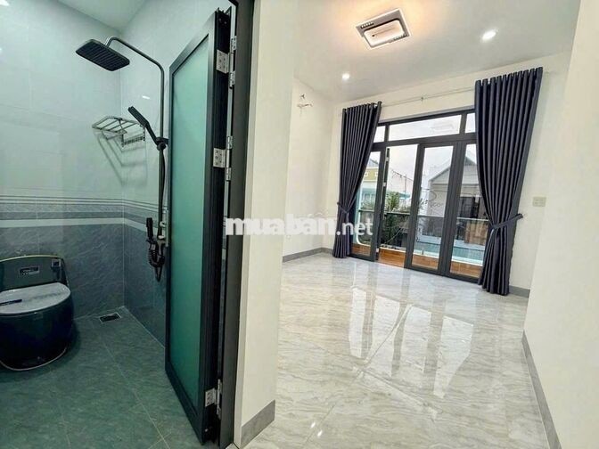 nhà ngộp ngay trường cấp 2 Hội Nghĩa chỉ 1ty585 có vay