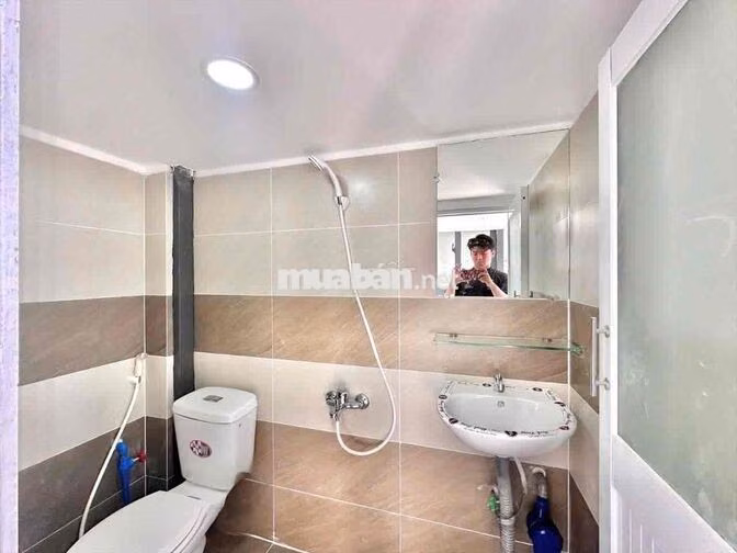 DUPLEX GẦN NGAY ĐẠI HỌC CÔNG THƯƠNG - CHỈ 3 TỚI 5 PHÚT ĐI BỘ