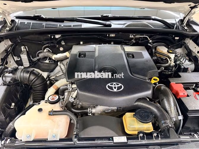 Fortuner máy dầu 2018 2 cầu màu Trắng 62.000 km