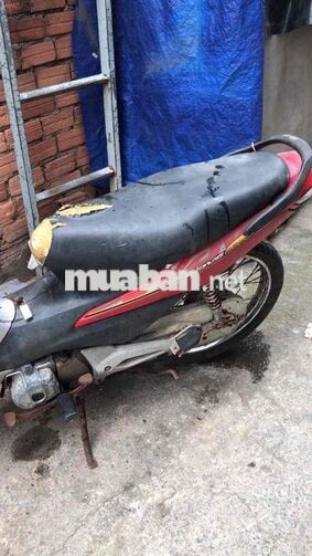Bán cái xe vẫn nổ nhưng để lâu thủng mất 2 lốc máy