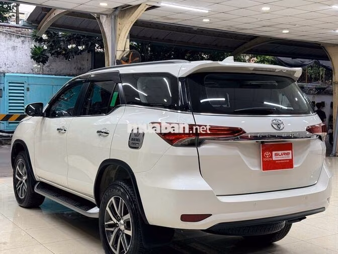 Fortuner máy dầu 2018 2 cầu màu Trắng 62.000 km