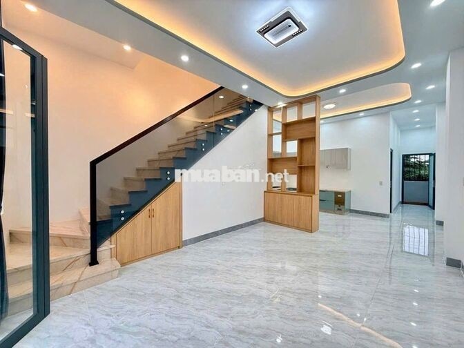 nhà ngộp ngay trường cấp 2 Hội Nghĩa chỉ 1ty585 có vay