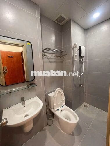 Giáp Q7, Phòng Full NT Cao Cấp, Rộng 20m2, Cửa Sổ Trời , Thoáng Mát