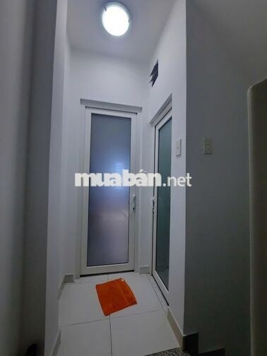 Cho thuê nhà Q4 (full nội thất, sạch sẽ, tiện đi lại)