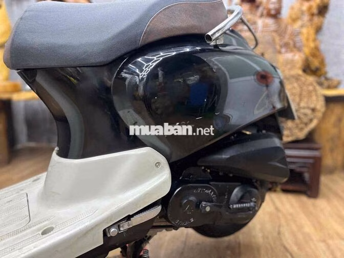 Scoopy 50cc đời 2019 dàn áo đẹp, máy zin êm.odo 5k