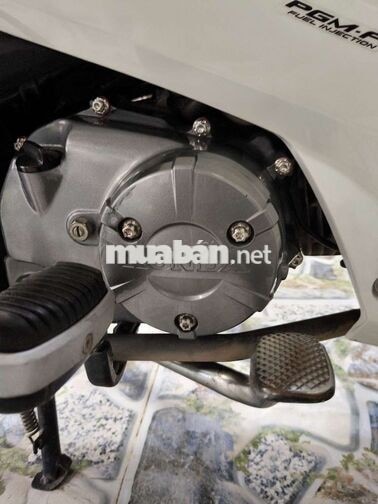 Honda Future 2024 Trắng 18000 km 99% mới