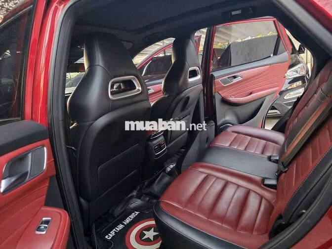 MG HS 2.0 Trophy SUV Tự động Đỏ