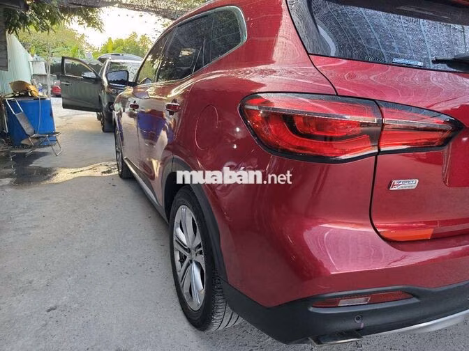 MG HS 2.0 Trophy SUV Tự động Đỏ