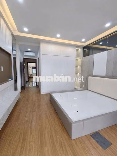 Nhà Full Nội Thất Có Thang Máy 4x20m Mặt Tiền Đường Số Tân Quy