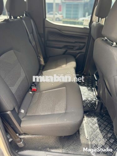 Xe Ford Ranger XLS 2.0L 4x2 AT 2025 - 640 Triệu