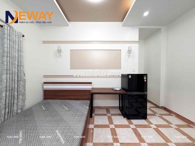 CHDV BAN CÔNG LỚN, SẴN NỘI THẤT, MÁY GIẶT RIÊNG GẦN NGÃ TƯ BỐN XÃ