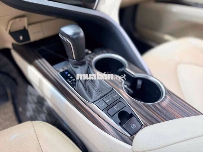 Toyota Camry 2.5Q 2021, đẹp, đi kĩ