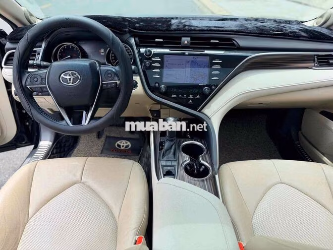 Toyota Camry 2.5Q 2021, đẹp, đi kĩ