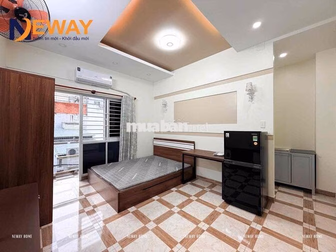 CHDV BAN CÔNG LỚN, SẴN NỘI THẤT, MÁY GIẶT RIÊNG GẦN NGÃ TƯ BỐN XÃ