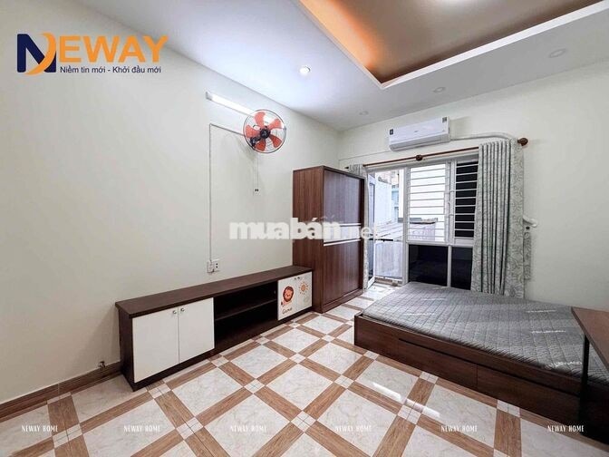 CHDV BAN CÔNG LỚN, SẴN NỘI THẤT, MÁY GIẶT RIÊNG GẦN NGÃ TƯ BỐN XÃ