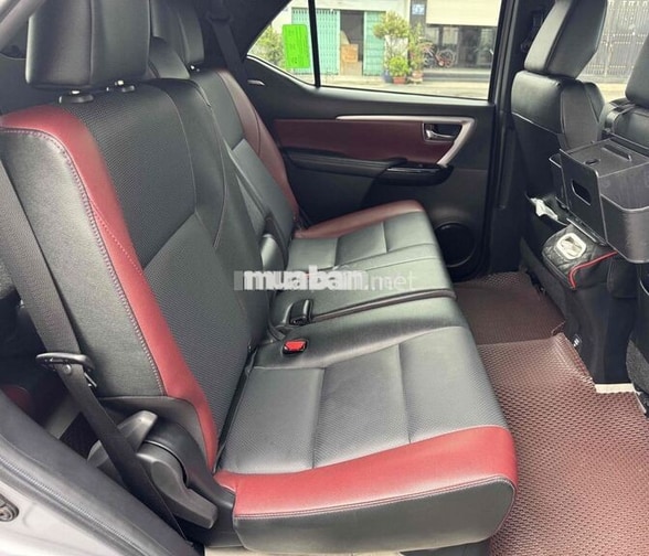 Toyota Fortuner Legender 2025 Dầu Tự động