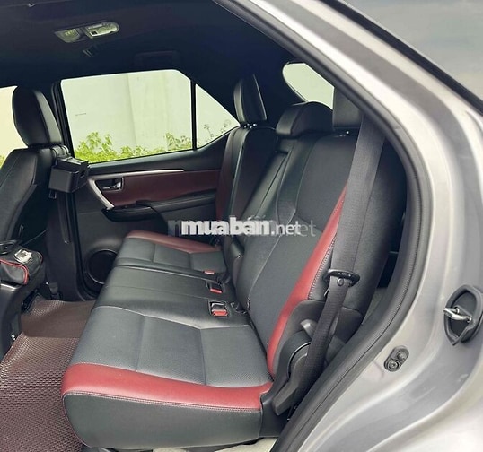 Toyota Fortuner Legender 2025 Dầu Tự động
