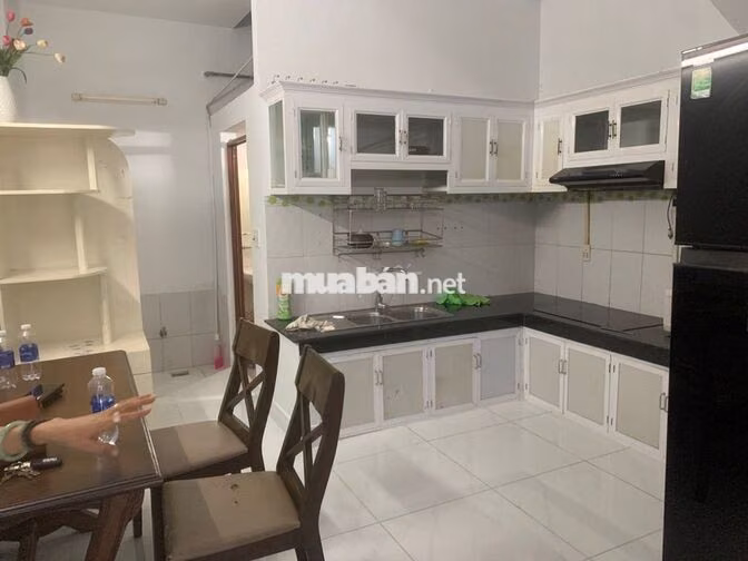 Nhà 2 tầng 40m chỉ 3,3 tỷ Lê Văn Lương - Quận 7