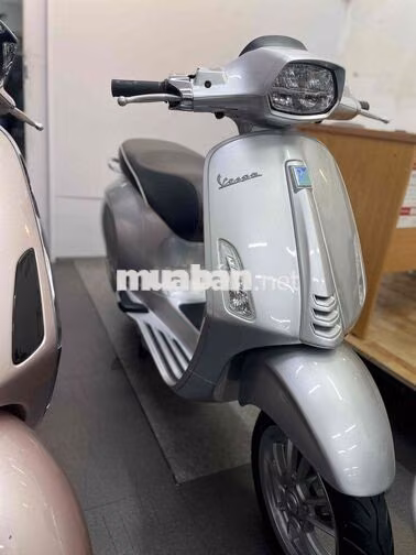 Piaggio Vespa Sprint IGET ABS Bạc