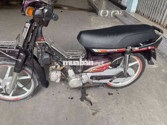 Honda Dream II Nâu Xe số