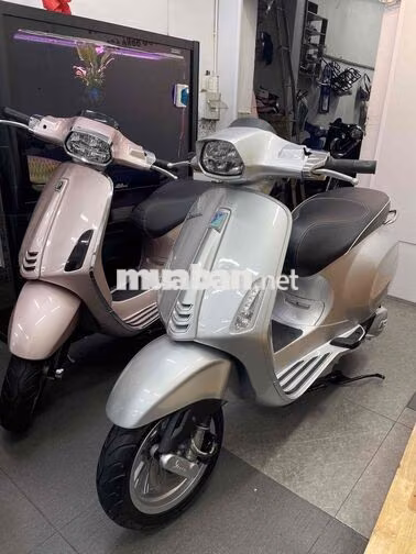 Piaggio Vespa Sprint IGET ABS Bạc
