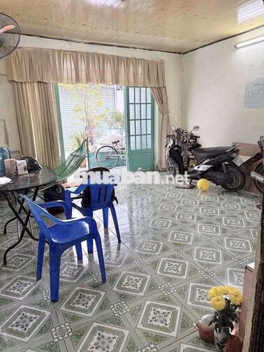 Nhà Cấp 4. Đang Sơn Sửa 4,2x13m (1Phòng Ngủ) Hẻm 5m Thông. GÒ DẦU