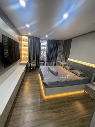  Sắp Đi Định Cư Nên Cần Bán Gấp Nhà Mặt Tiền Lý Thường Kiệt P7 Quận 10