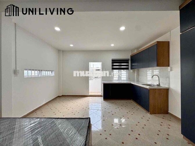 Căn Hộ Ban Công Gần Đại Học Kinh Tế Sư Vạn Hạnh Quận 10 Giáp Quận 1,5