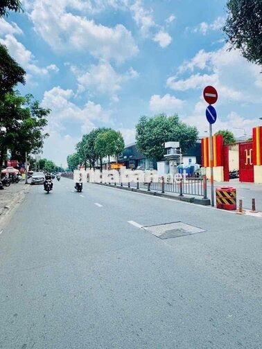 Cho thuê nhà mặt tiền sát Vincom Quang Trung phường 10