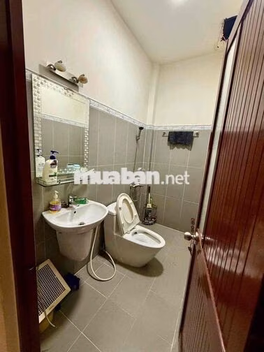 Hồ Học Lãm Bình Tân Nhà 4 tầng dt 76m2 giá chỉ 6,1 tỷ .Hẻm rộng 4m.