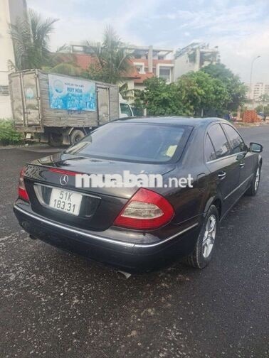 Mercedes E200 2004 Đen Sài Gòn
