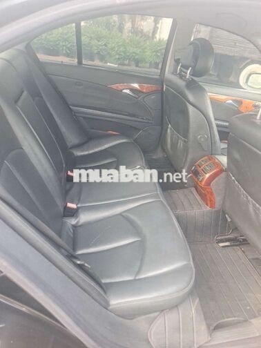 Mercedes E200 2004 Đen Sài Gòn