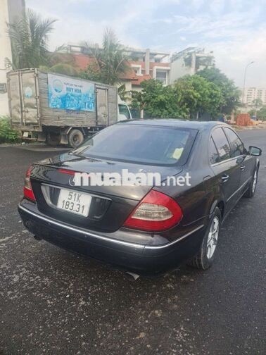 Mercedes E200 2004 Đen Sài Gòn