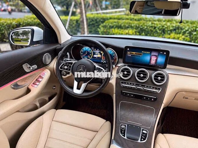 Mercedes-Benz GLC200 4MATIC 2021 Trắng Tự động