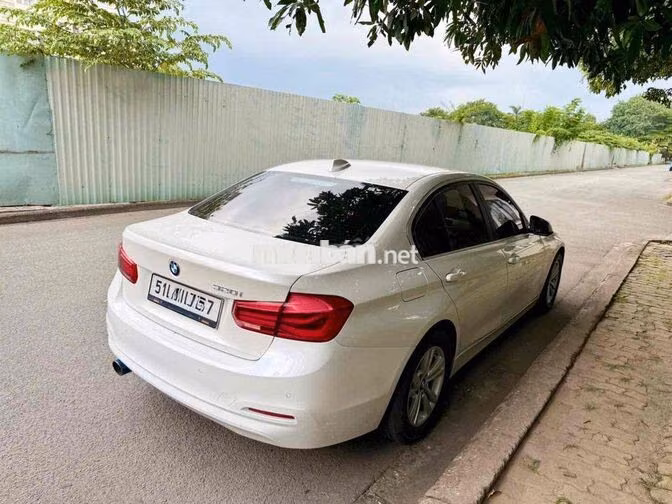 BMW 320i LCI 2016 Trắng