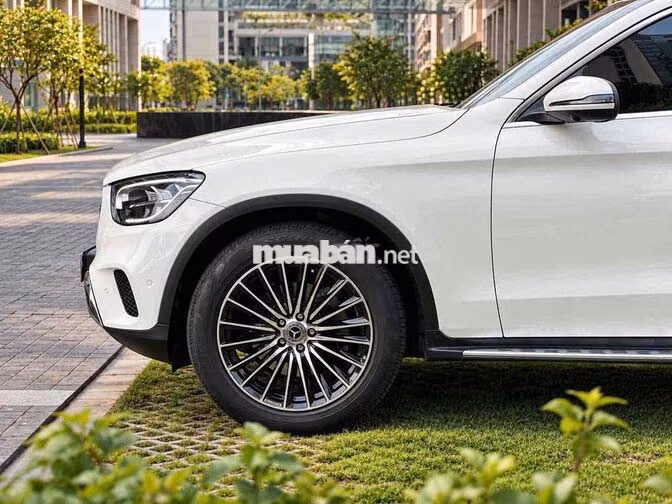 Mercedes-Benz GLC200 4MATIC 2021 Trắng Tự động